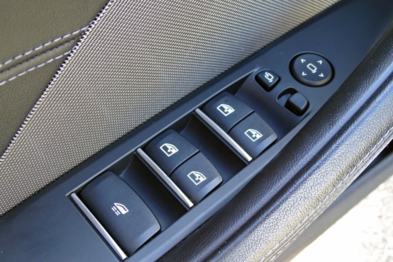 Used 2020 BMW M8 Convertible w/ Driving Assistance Package image 14