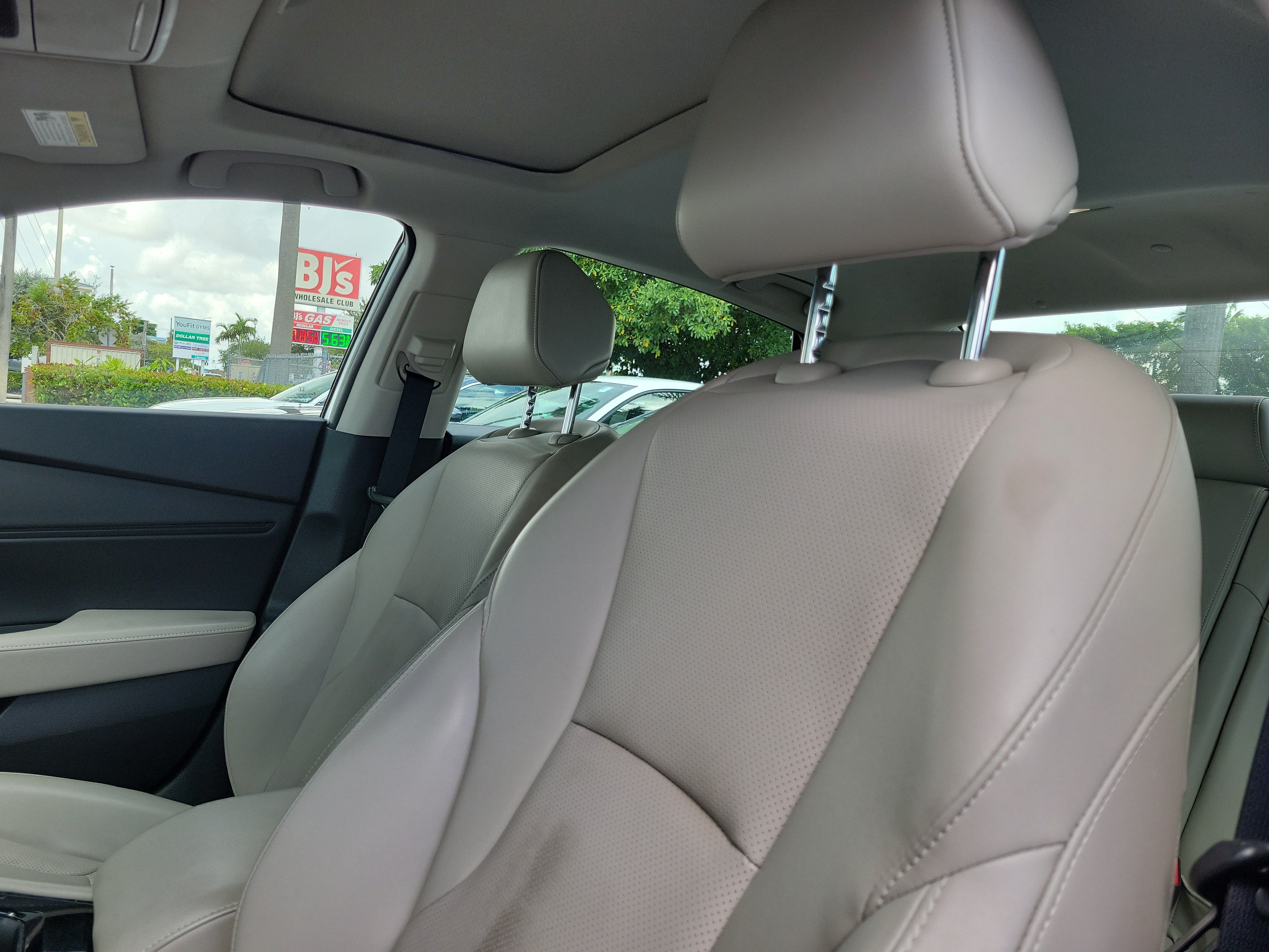 Certified 2023 Honda Accord Touring image 18