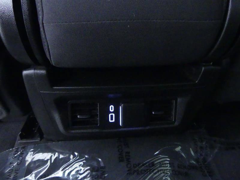 Used 2024 Chevrolet Silverado 1500 LT image 25