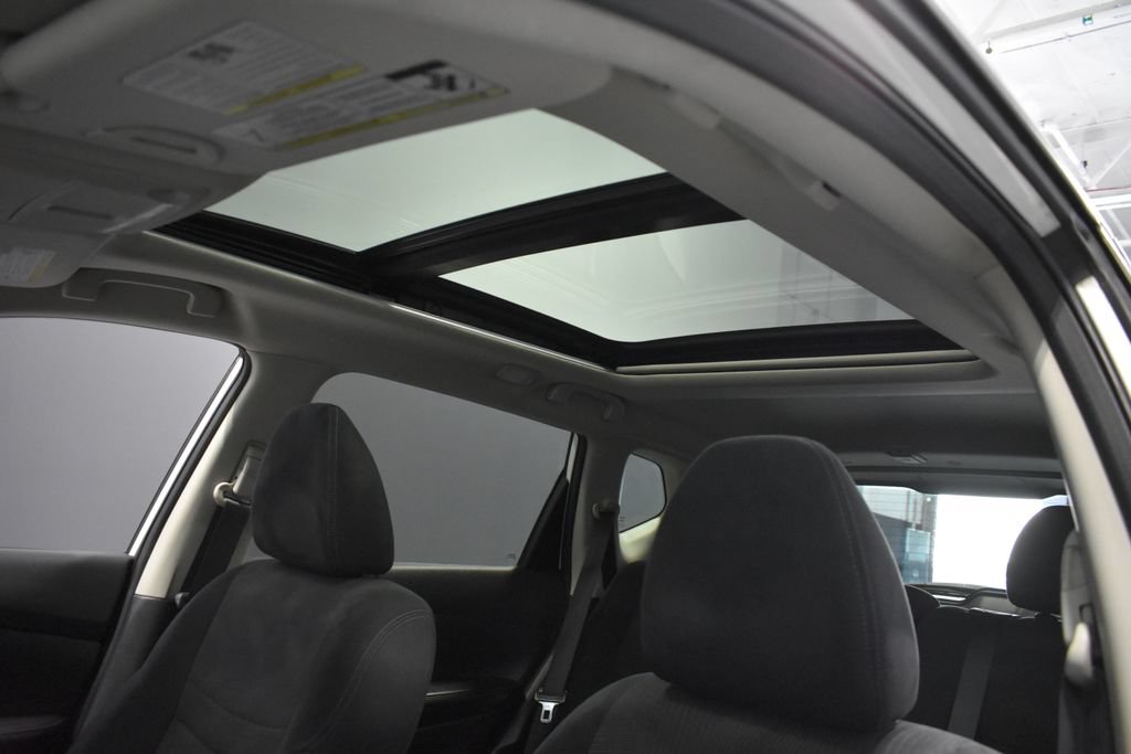 Used 2014 Nissan Rogue SV w/ SV Premium Package FWD image 17