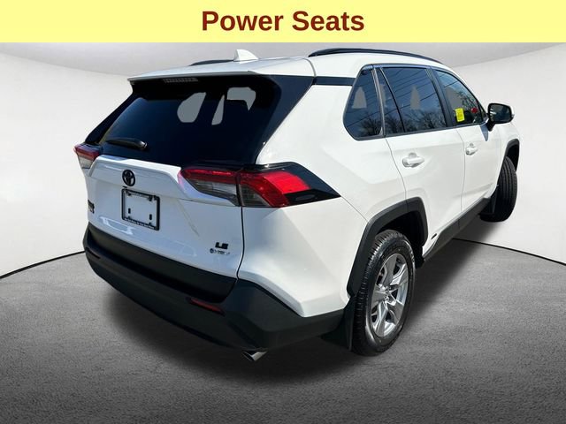 Used 2025 Toyota RAV4 LE image 10