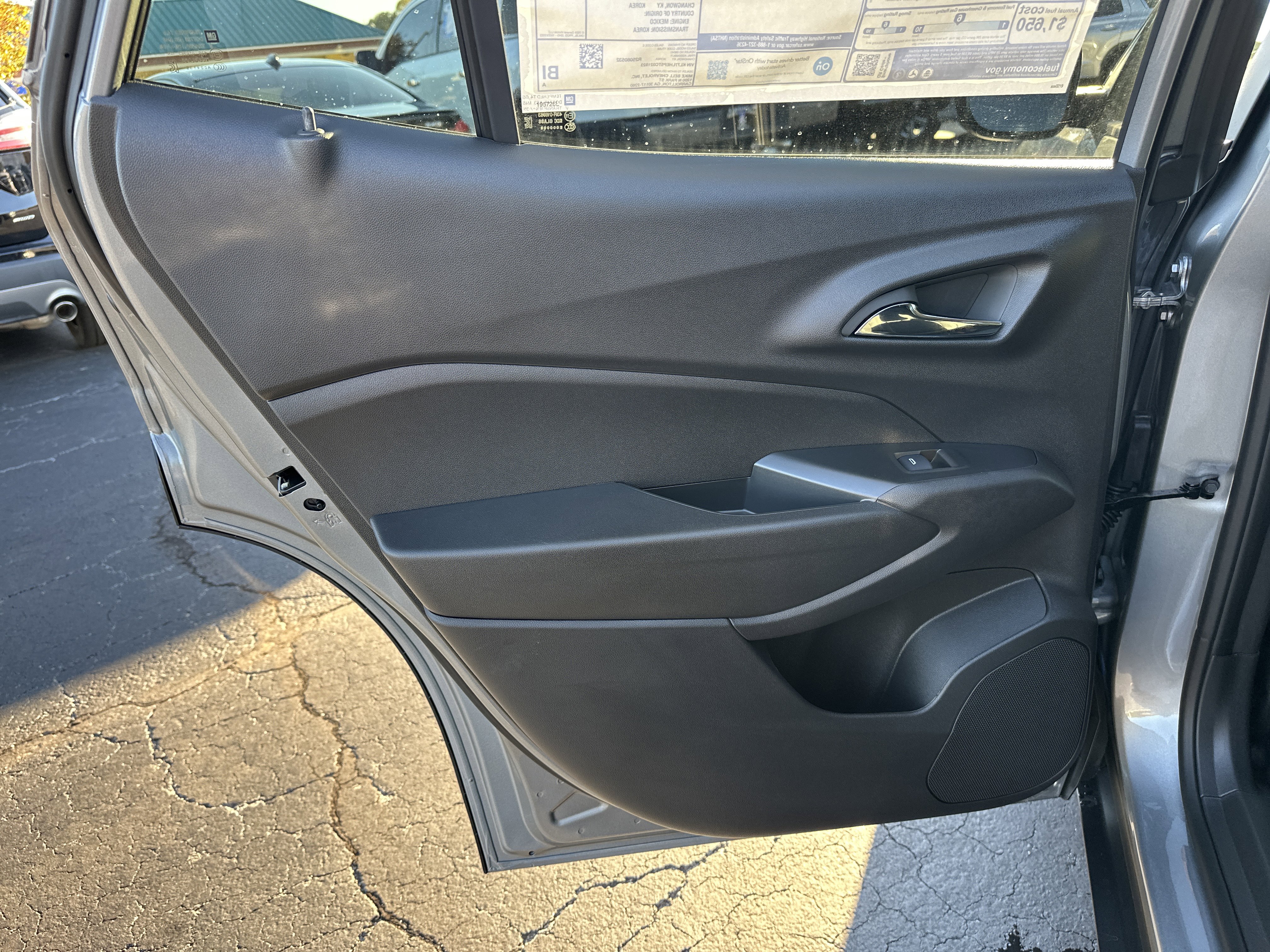 New 2026 Chevrolet Trax LT w/ Driver Confidence Package FWD image 23