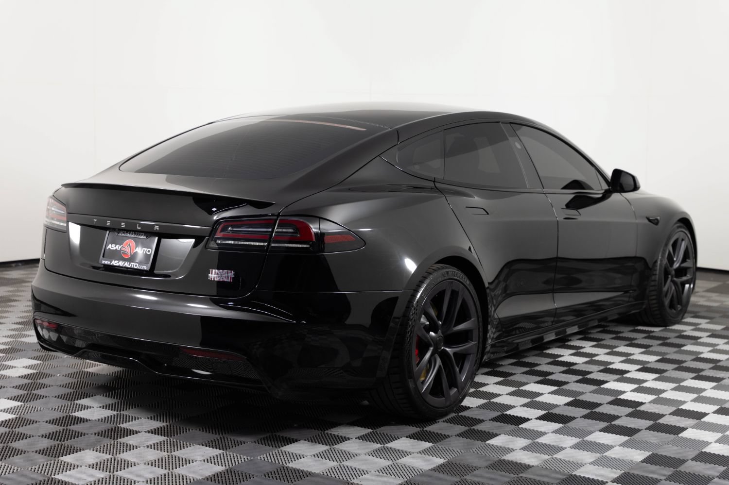 Used 2023 Tesla Model S Plaid AWD/4WD image 7