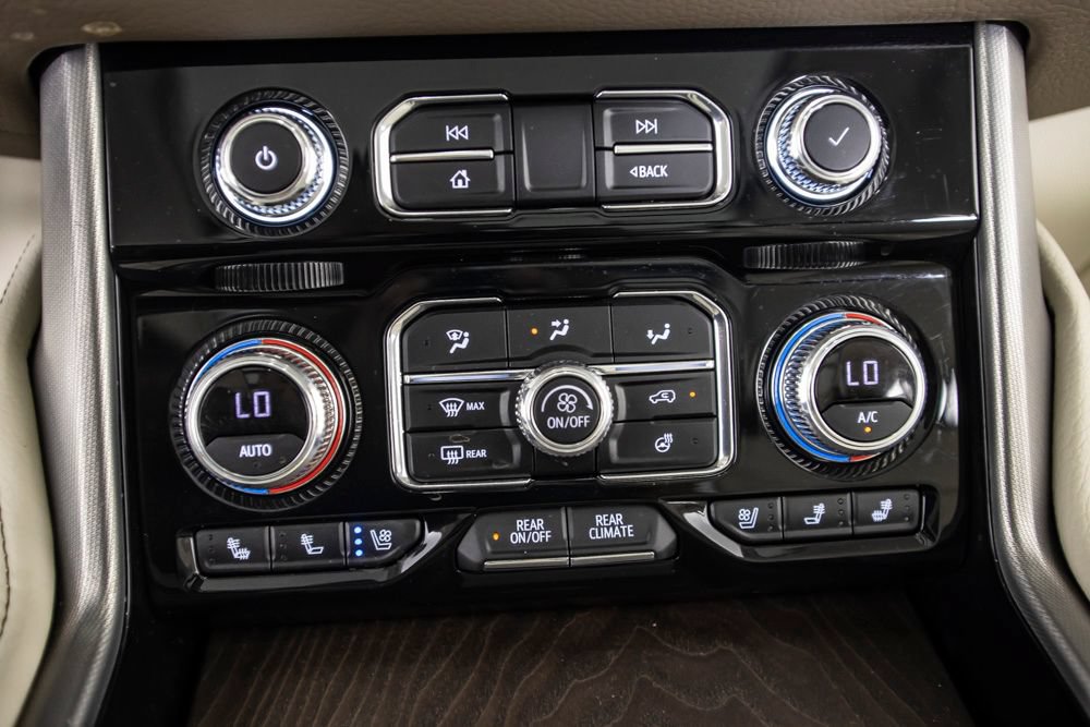 Used 2023 GMC Yukon XL Denali w/ Denali Reserve Package AWD/4WD image 35