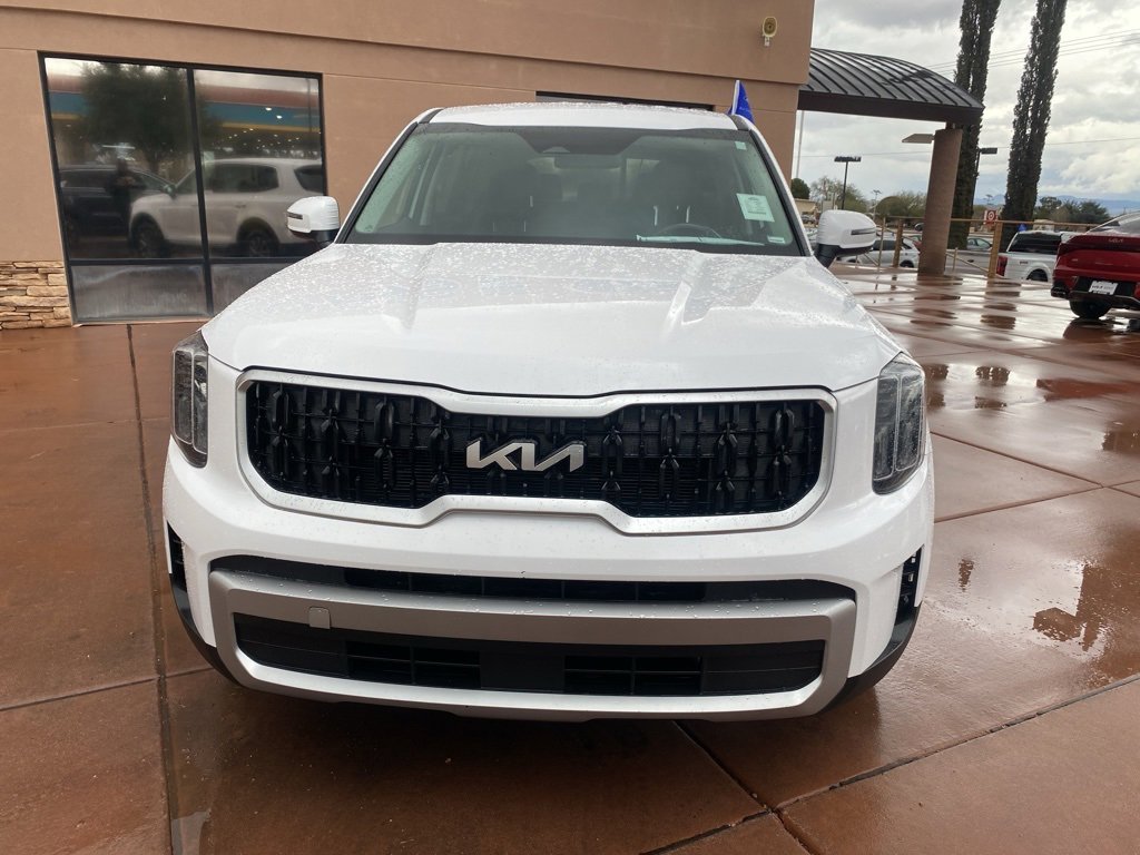 Used 2023 Kia Telluride LX image 11