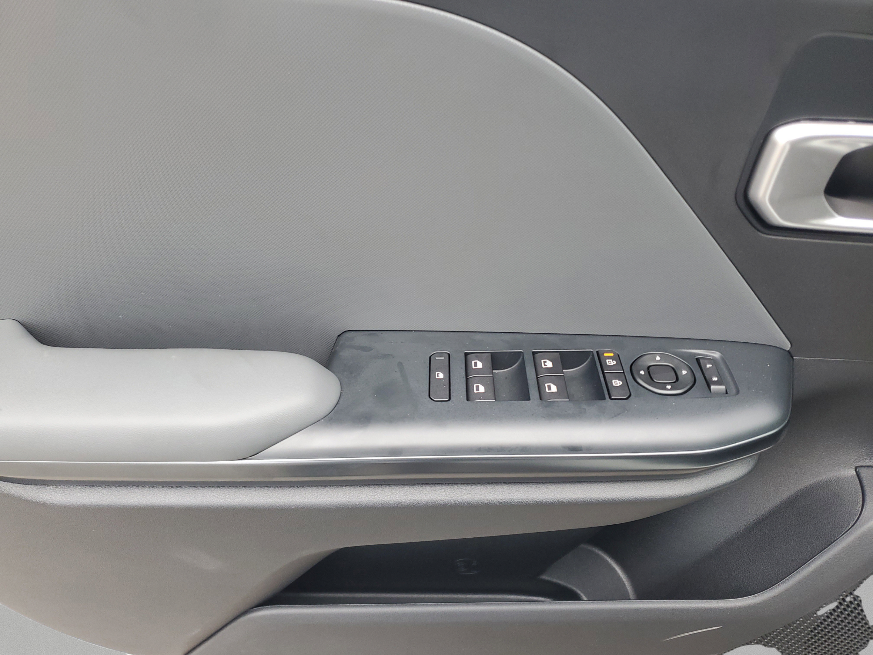 New 2025 Kia K4 FWD image 4