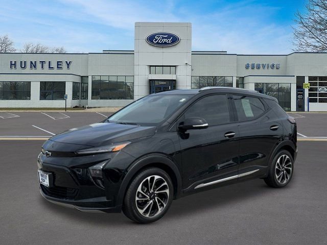 Used 2023 Chevrolet Bolt EUV Premier w/ Sun & Sound Package FWD video 1