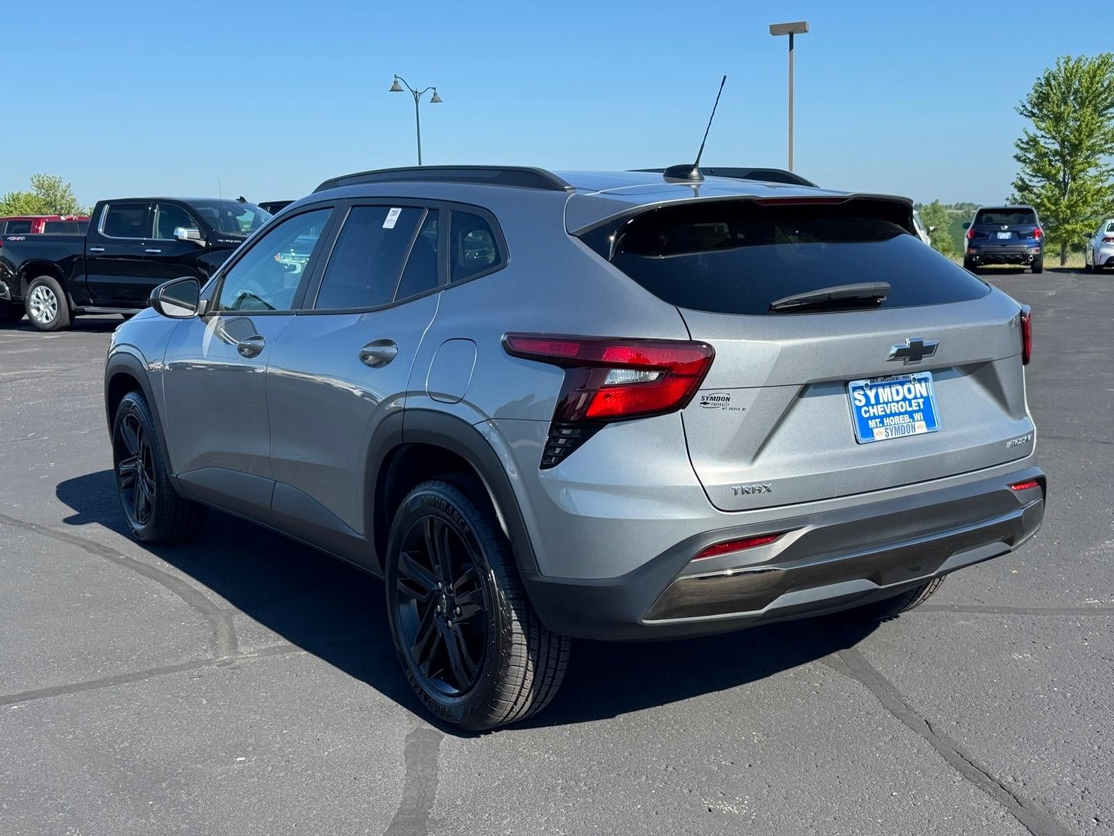 Used 2024 Chevrolet Trax ACTIV FWD image 3