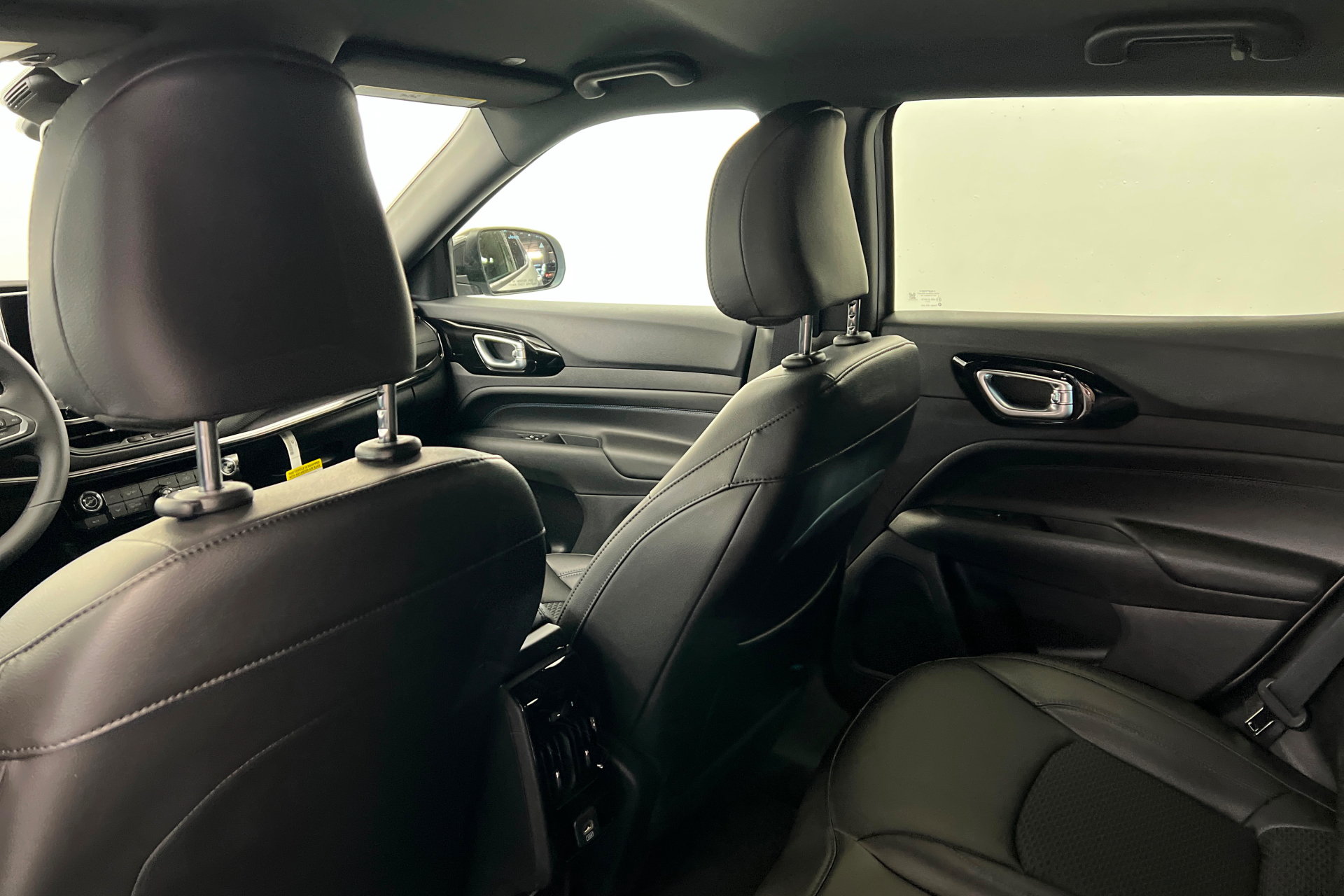 New 2026 Jeep Compass Latitude AWD/4WD image 19