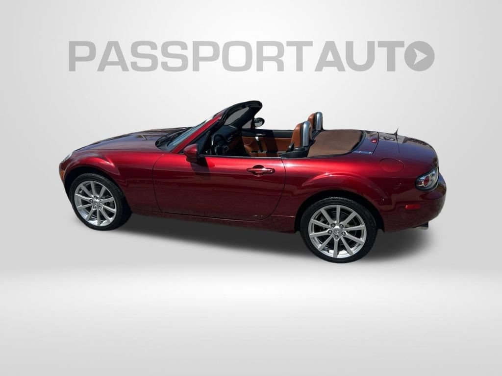 Used 2006 MAZDA MX-5 Miata Grand Touring RWD image 9