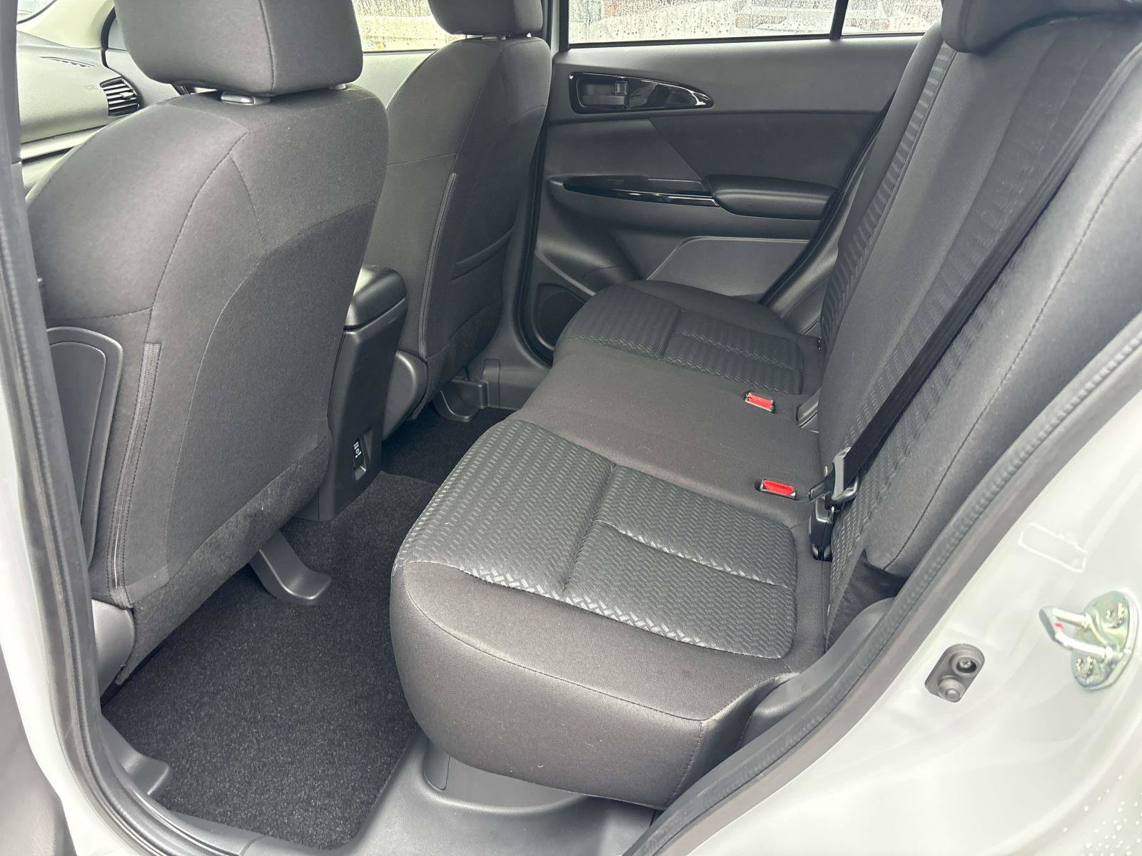 New 2026 Mitsubishi Eclipse Cross LE image 5