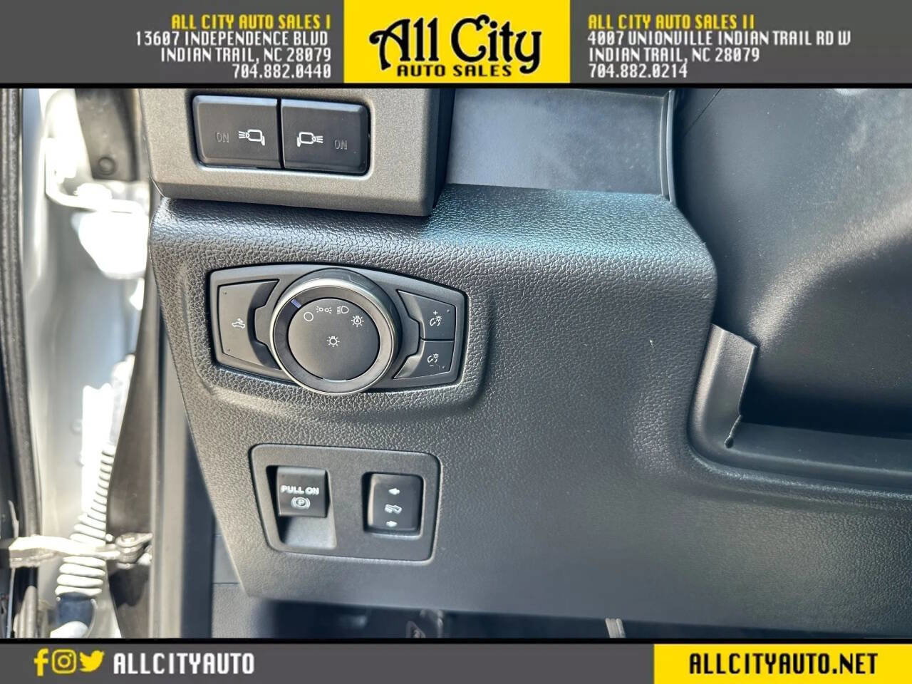 Used 2020 Ford F150 Raptor w/ Equipment Group 802A Luxury AWD/4WD image 19