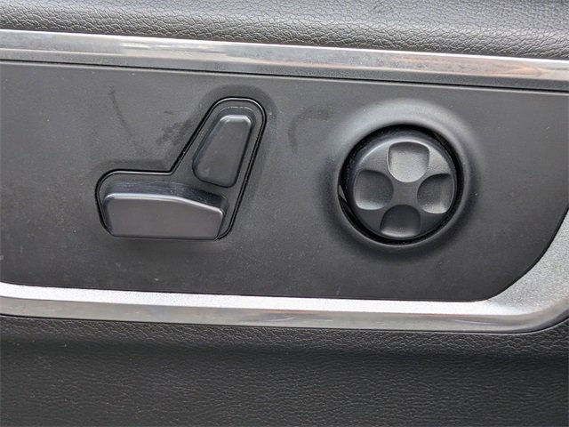 Used 2019 RAM 1500 Laramie image 19