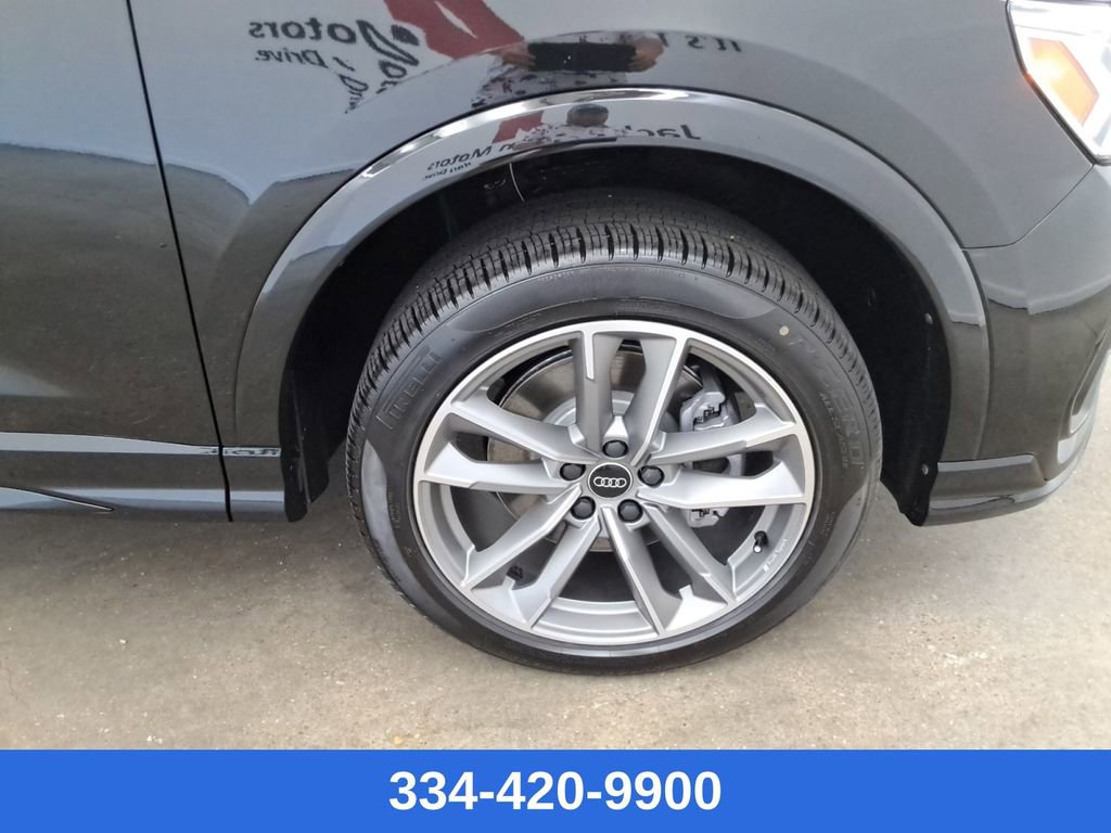 New 2025 Audi Q3 2.0T Premium image 26