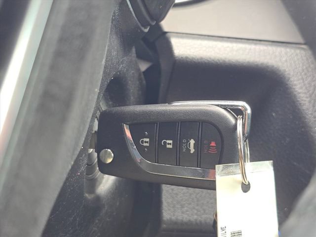 Used 2019 Toyota Camry SE FWD image 25