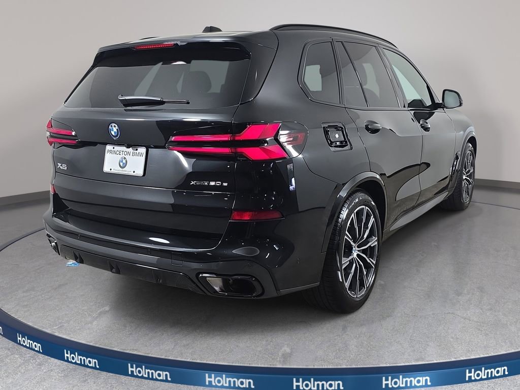 Used 2026 BMW X5 xDrive50e w/ M Sport Package AWD/4WD image 6