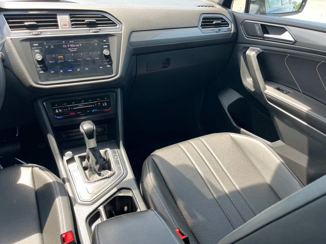 Used 2023 Volkswagen Tiguan SE FWD image 16