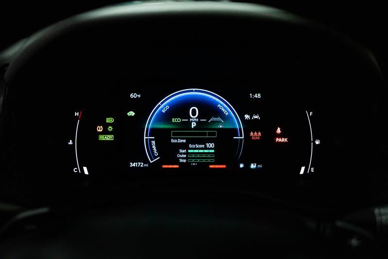 Used 2025 Toyota Camry SE w/ Convenience Package FWD image 17