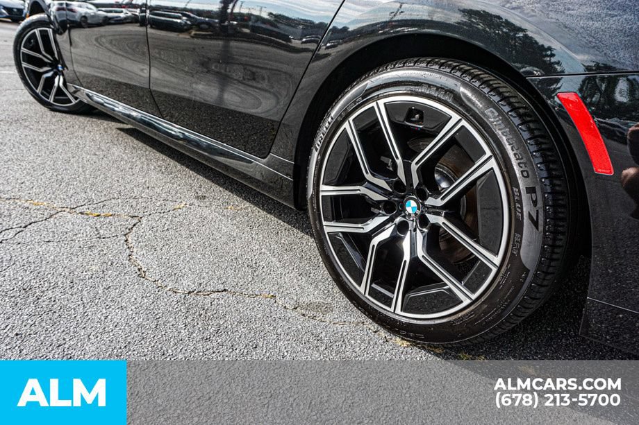 Used 2024 BMW 740i xDrive AWD/4WD image 15