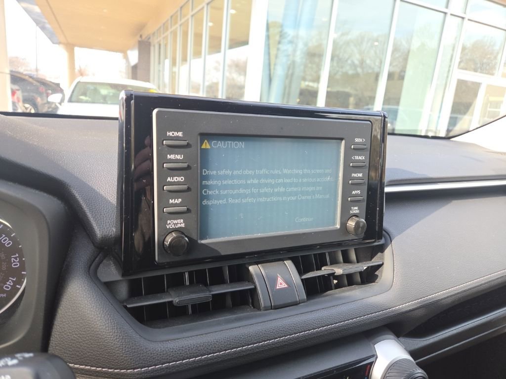 Used 2019 Toyota RAV4 LE w/ All Weather Liner Package image 19