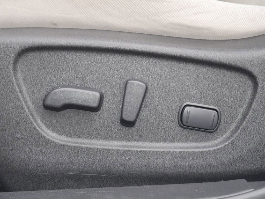 Used 2020 Nissan Rogue Sport SV FWD image 31