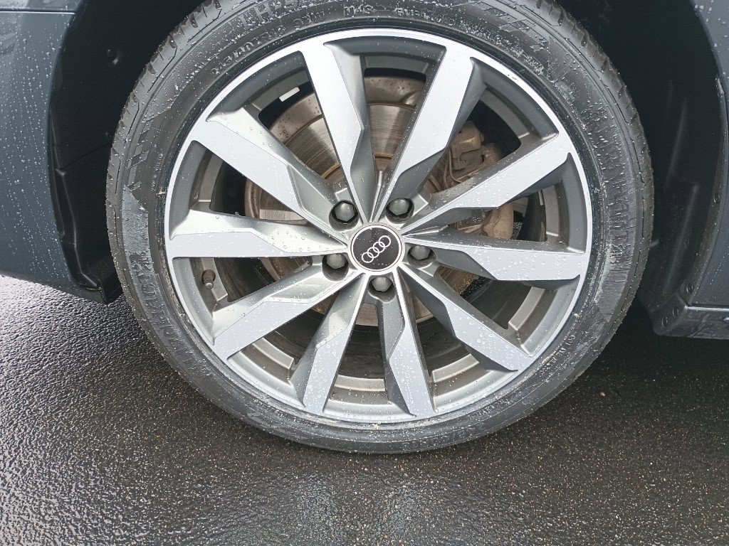 Used 2021 Audi A4 2.0T Premium w/ Convenience Package image 40