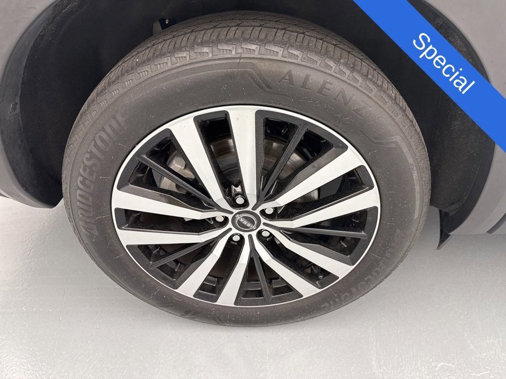Used 2023 Nissan Pathfinder Platinum AWD/4WD image 13