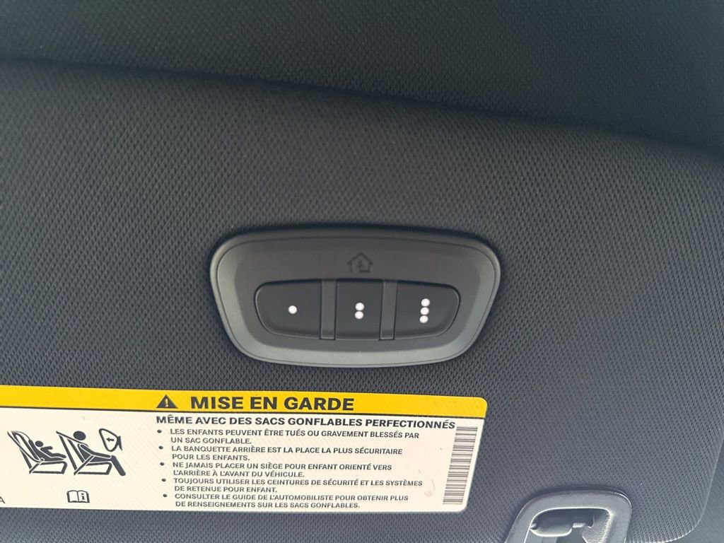 New 2026 Chrysler Pacifica Select image 21