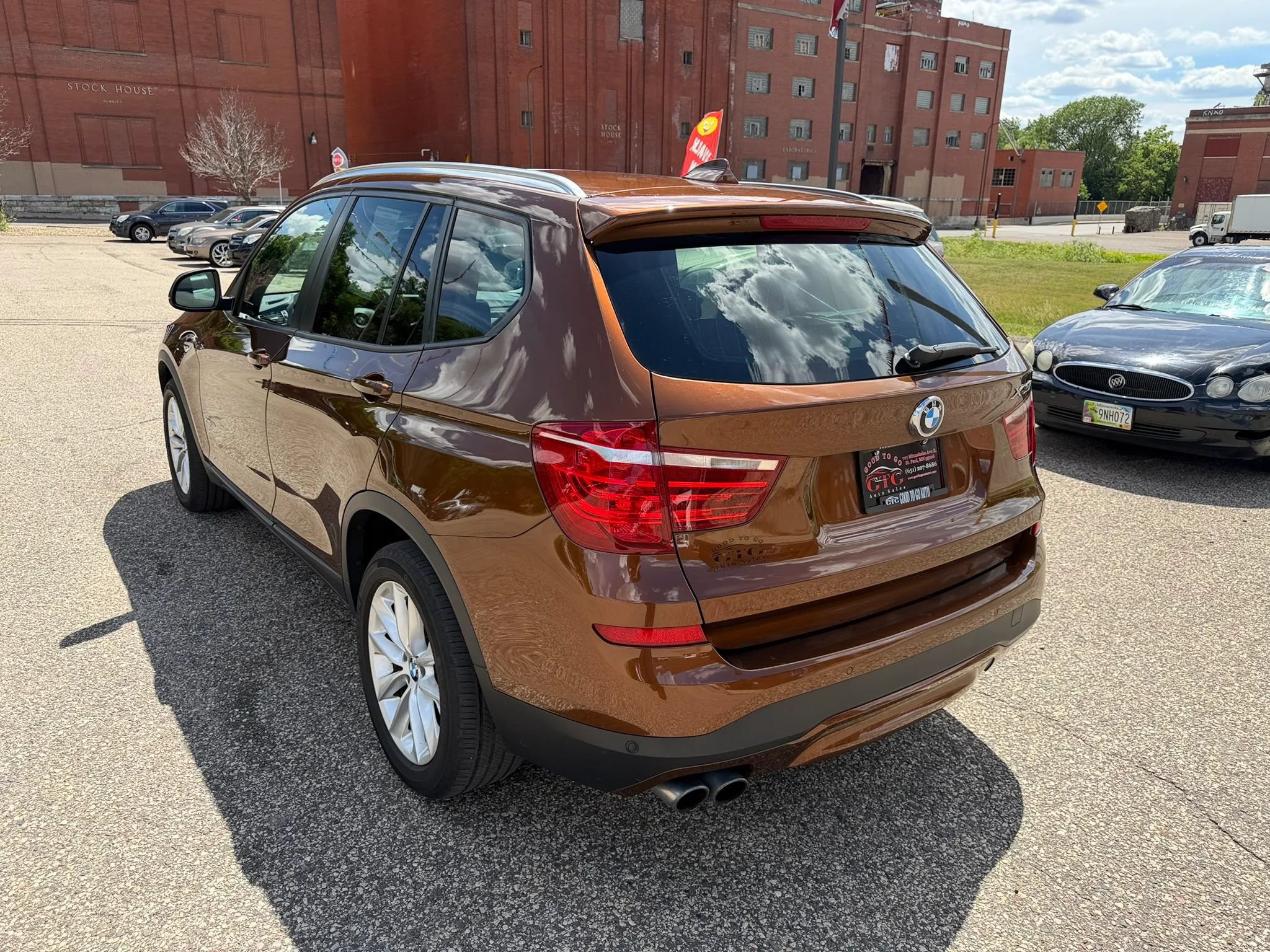Used 2017 BMW X3 xDrive28i AWD/4WD image 4