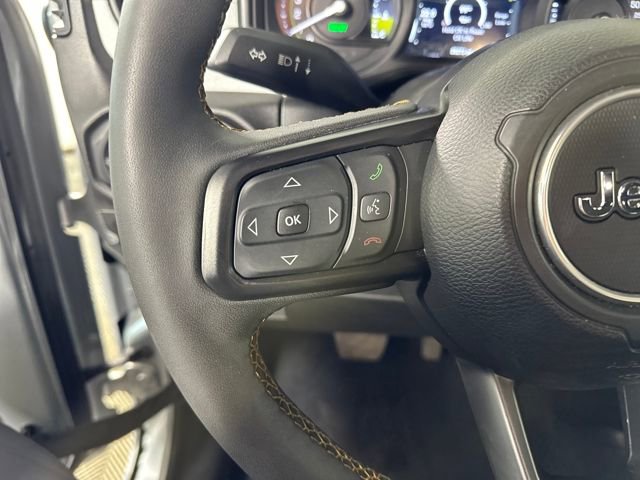 Used 2024 Jeep Wrangler Unlimited image 15