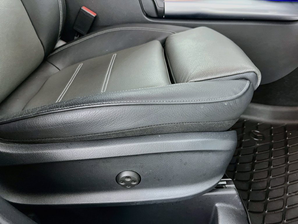 Used 2023 Mercedes-Benz GLA 250 4MATIC w/ AMG Line Exterior image 33