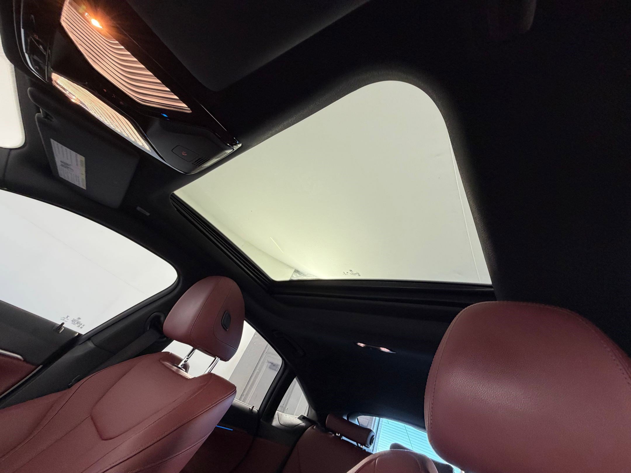 Used 2023 BMW i4 eDrive40 w/ M Sport Package image 14