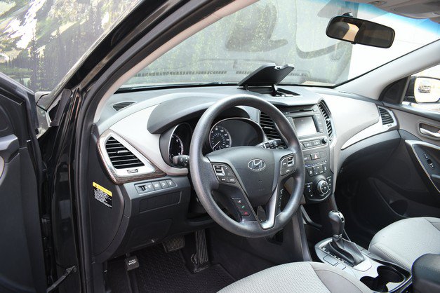 Used 2017 Hyundai Santa Fe Sport FWD image 14