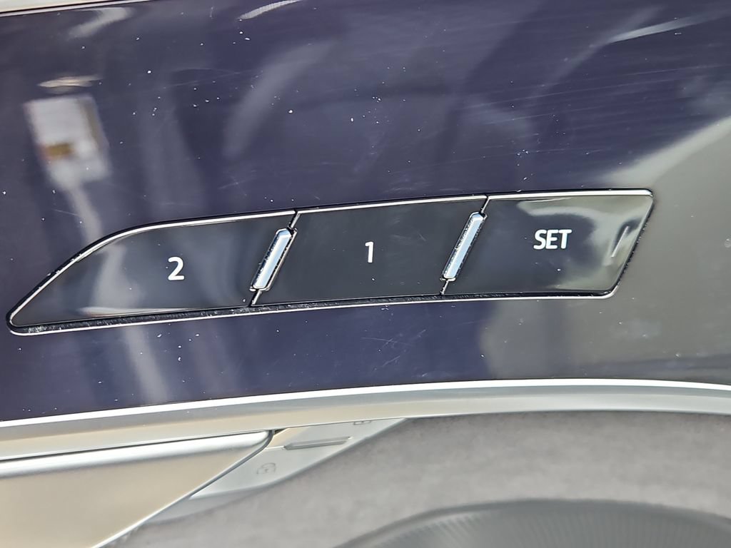 Certified 2023 Audi S8 AWD/4WD image 21