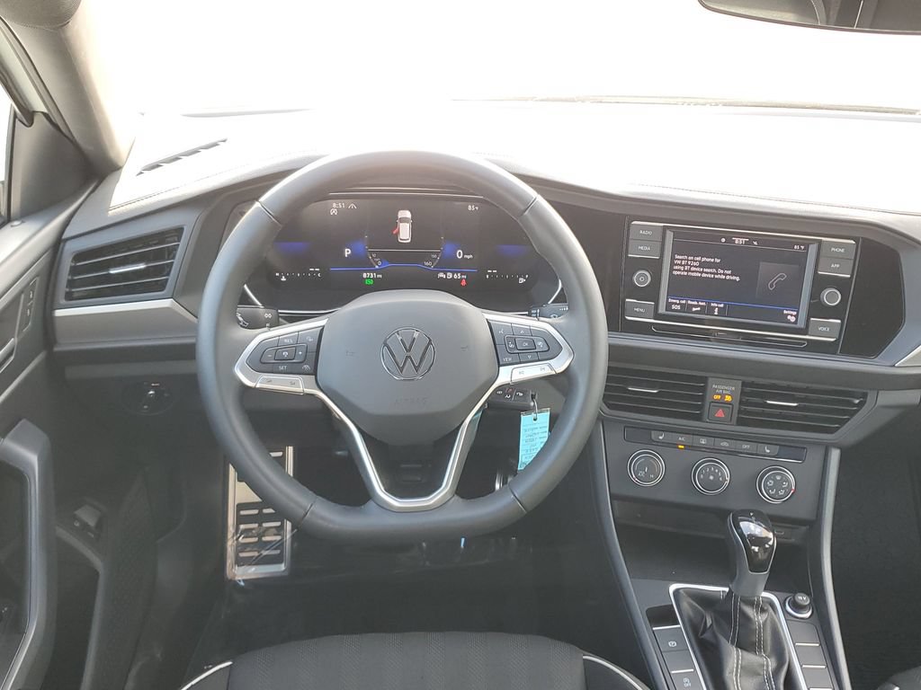 Certified 2024 Volkswagen Jetta Sport FWD image 19