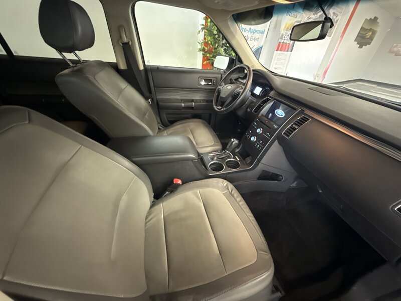 Used 2019 Ford Flex SEL w/ Equipment Group 202A FWD image 20