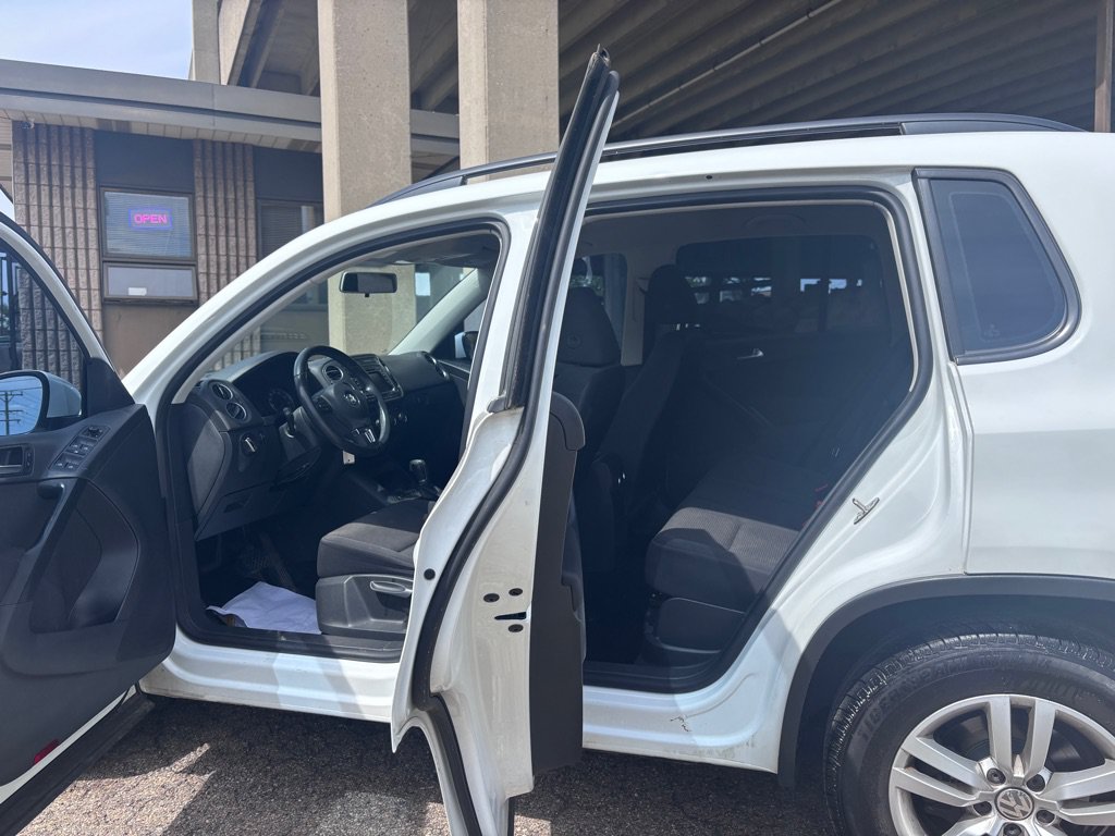 Used 2015 Volkswagen Tiguan S AWD/4WD image 5