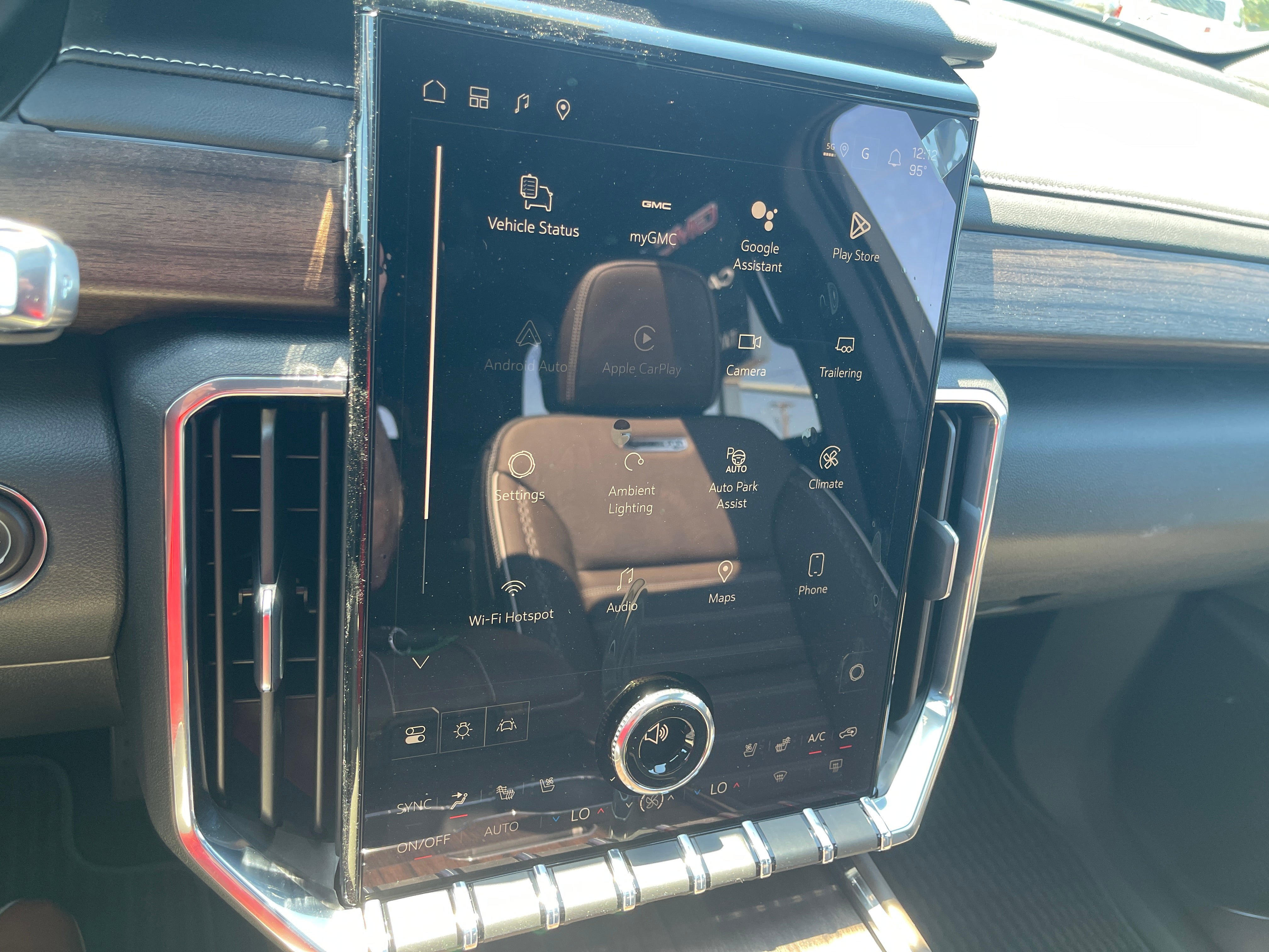 New 2026 GMC Acadia Denali Ultimate AWD/4WD image 14