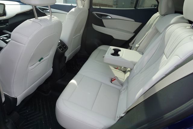Used 2025 Buick Envision Avenir image 24