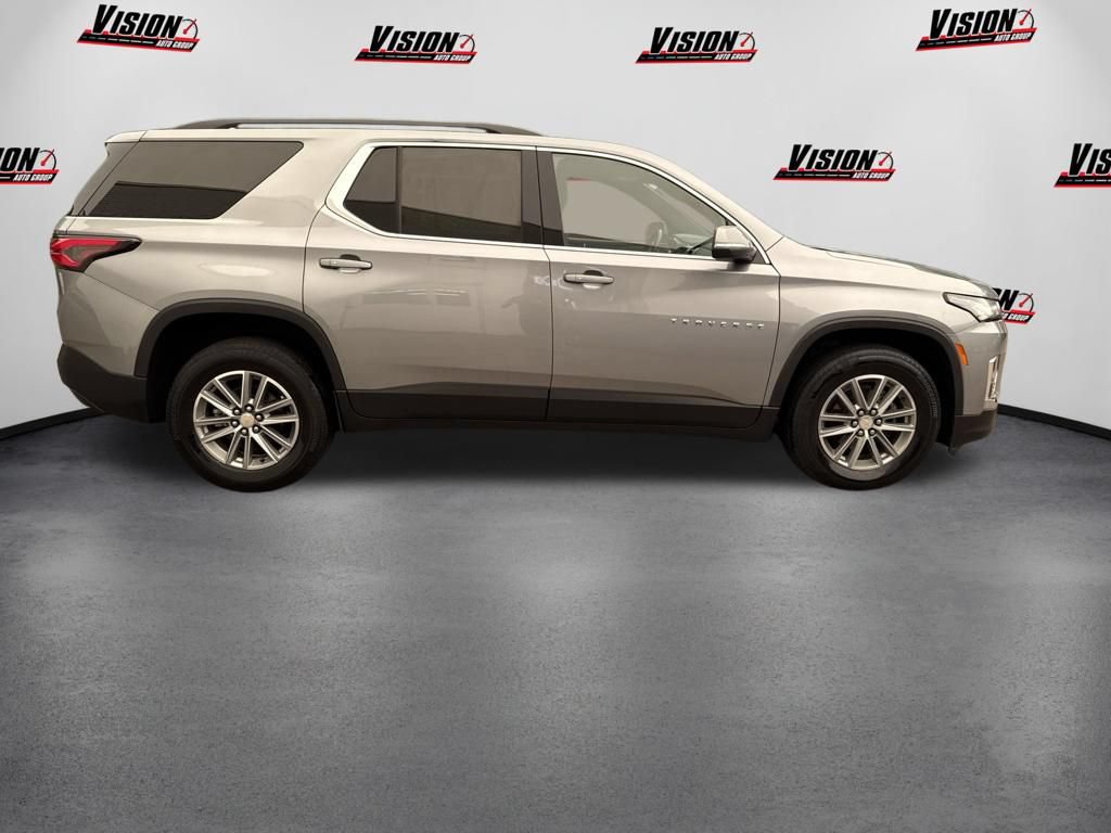 Used 2023 Chevrolet Traverse LT AWD/4WD image 4
