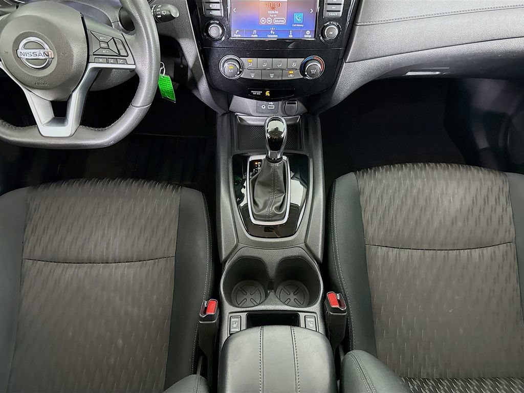 Used 2019 Nissan Rogue S w/ Special Edition Package FWD image 16