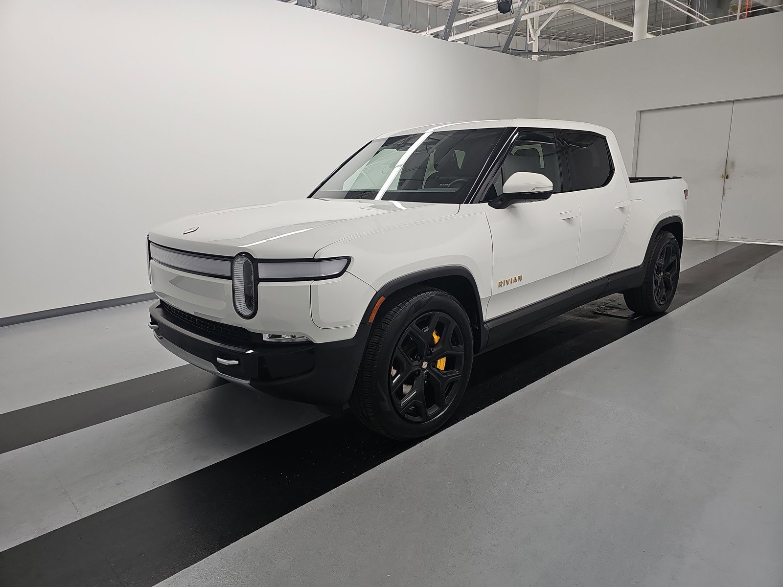 Used 2024 Rivian R1T Adventure