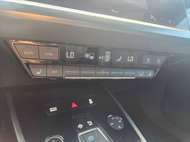 Used 2023 Audi Q4 e-tron Premium Plus w/ Premium Plus RWD image 32