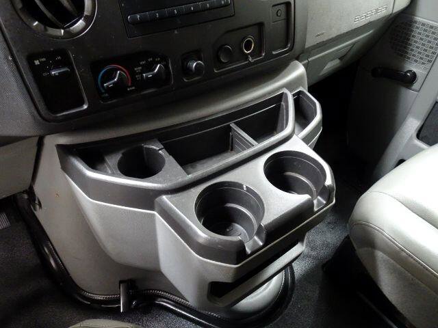 Used 2009 Ford E-150 and Econoline 150 image 28