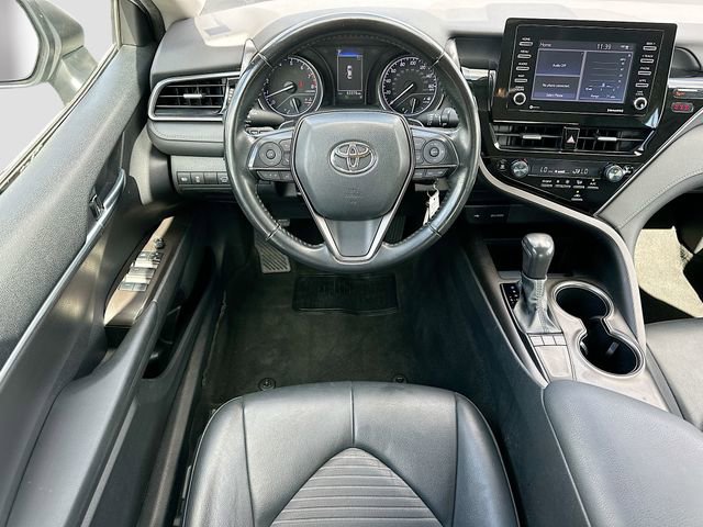 Used 2023 Toyota Camry SE image 20