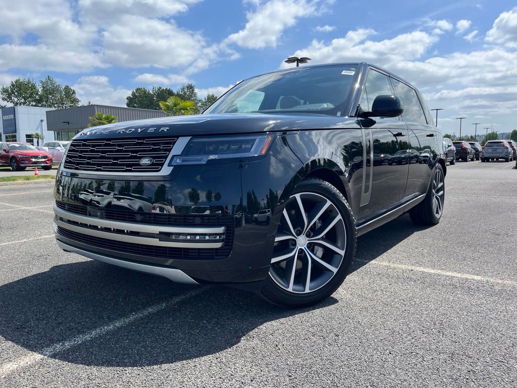 Certified 2025 Land Rover Range Rover Long Wheelbase SE AWD/4WD image 1