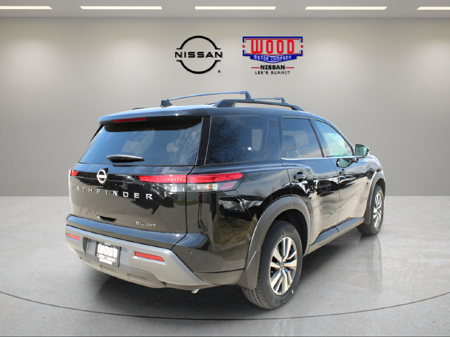 New 2026 Nissan Pathfinder SL AWD/4WD image 3
