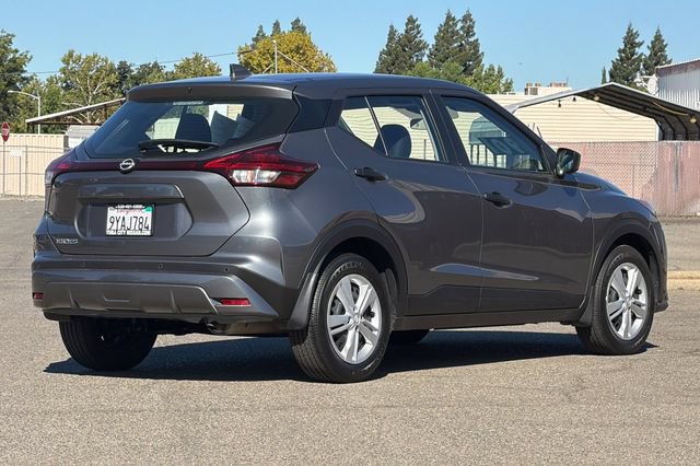 Certified 2025 Nissan Kicks Play S FWD image 4