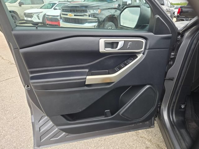Used 2022 Ford Explorer XLT RWD image 12