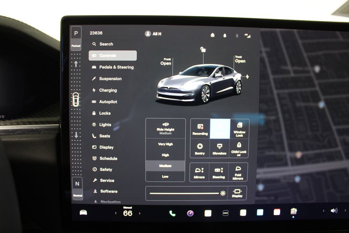 Used 2022 Tesla Model S Plaid AWD/4WD image 23